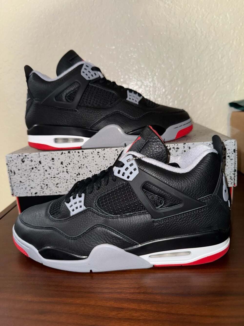 Nike Air Jordan 4 Retro Bred Reimagined FV5029-006 - Picture 1 of 6